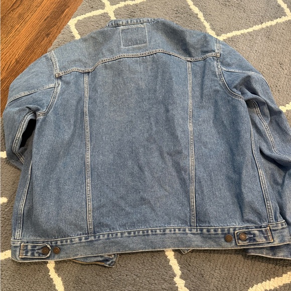 Levi’s Denim Jacket - Picture 7 of 7